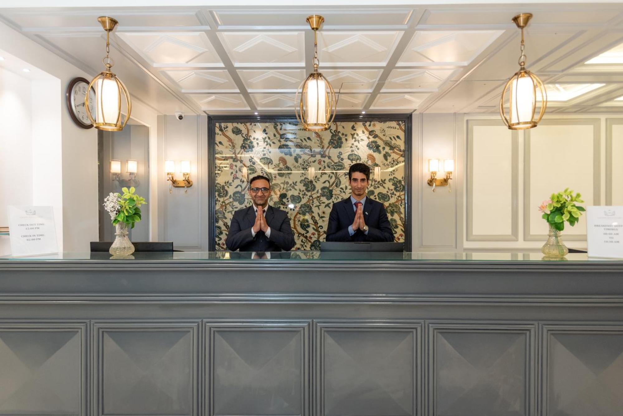 Hotel Grand Boulevard Durgjan Exterior foto