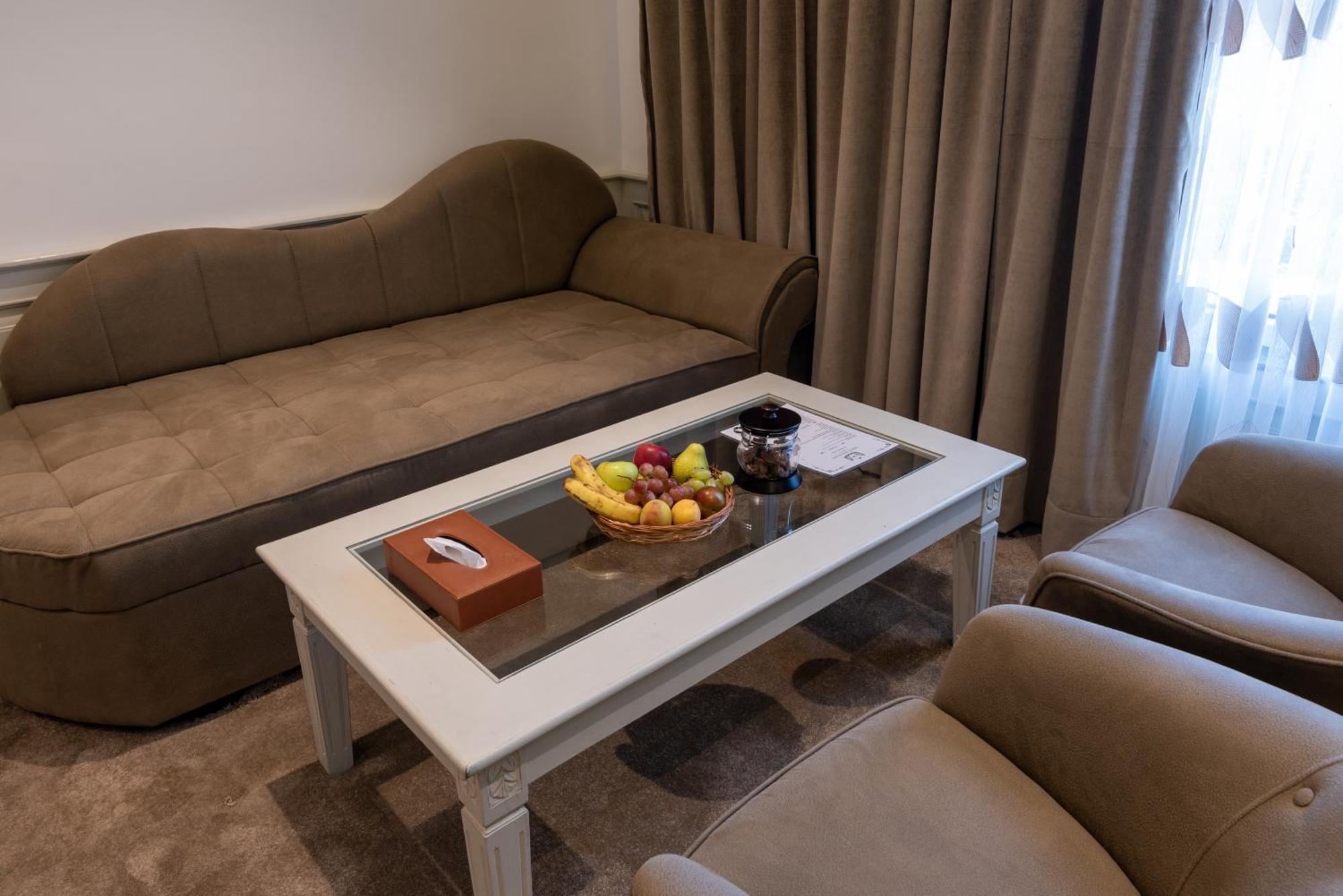 Hotel Grand Boulevard Durgjan Quarto foto